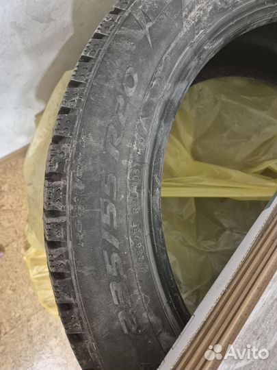 Pirelli Ice Zero 235/55 R20