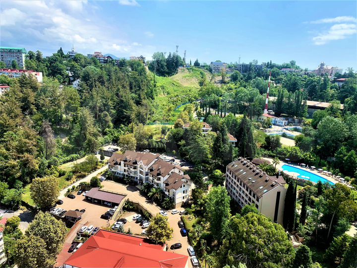 3-к. квартира, 135 м², 9/16 эт.