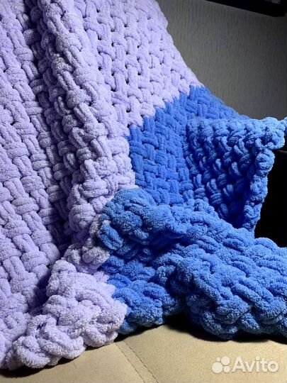 Плед детский вязаный из мягкой плюшевой пряжи