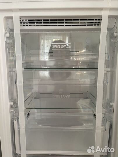 Морозильная камера ariston новая