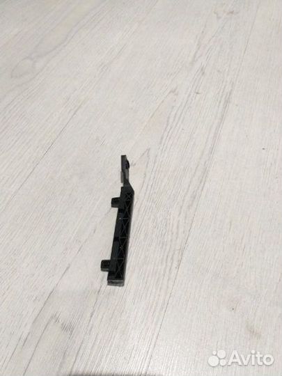 Кронштейн крепление бампера Nissan tiida Лев