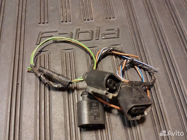 Разъем 1j0973722