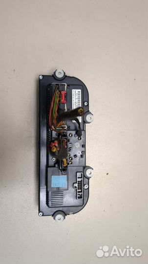 Переключатель отопителя Volkswagen Tiguan, 2011