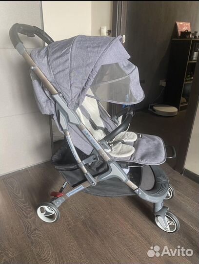 Коляска Hot Mom