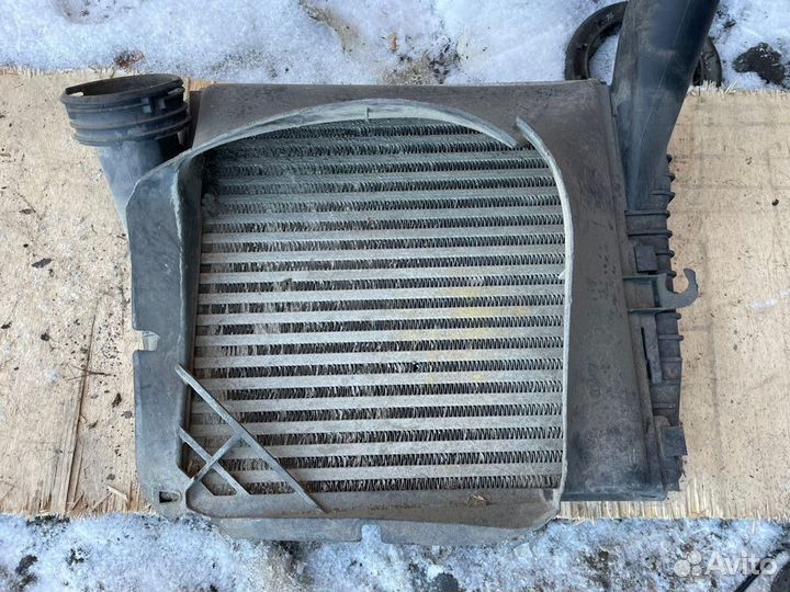 Порше каен 955 957 интеркулер правый