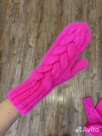 Капор и варежки из пуха норки