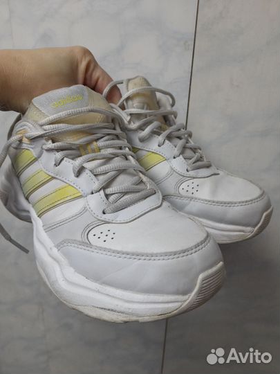 Кроссовки женские adidas