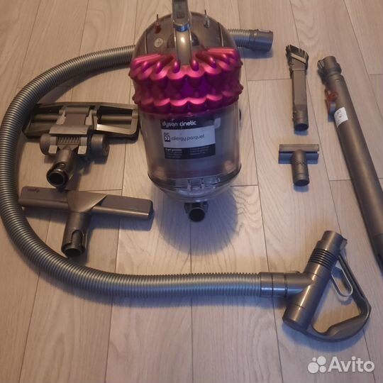 Пылесос dyson dc52