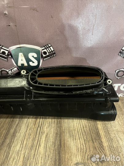 Корпус воздушного фильтра Porsche panamera 970