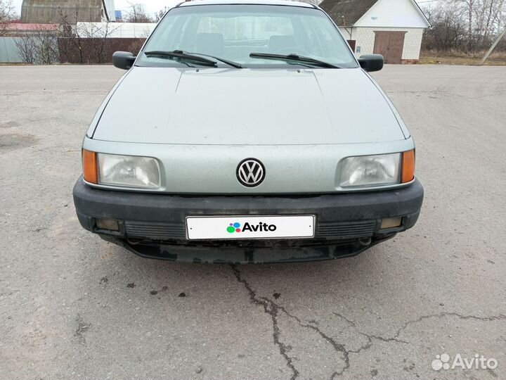 Volkswagen Passat 1.8 МТ, 1988, 250 000 км