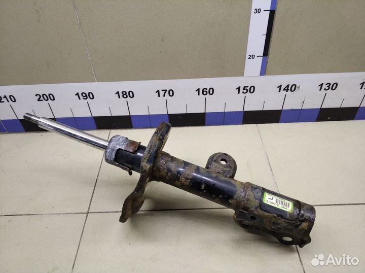 Амортизатор передний левый RAV 4 2013