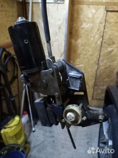 Моторчик люка mersedes w463