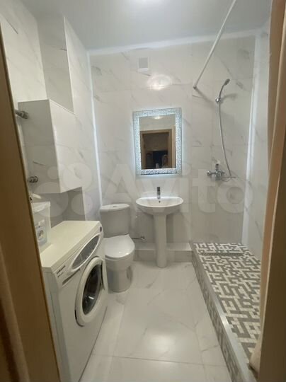 2-к. квартира, 52 м², 2/9 эт.