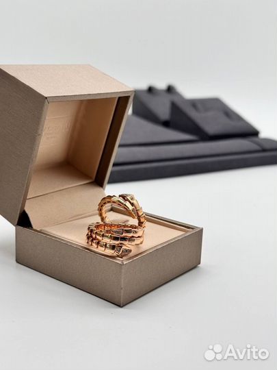 Bvlgari кольцо
