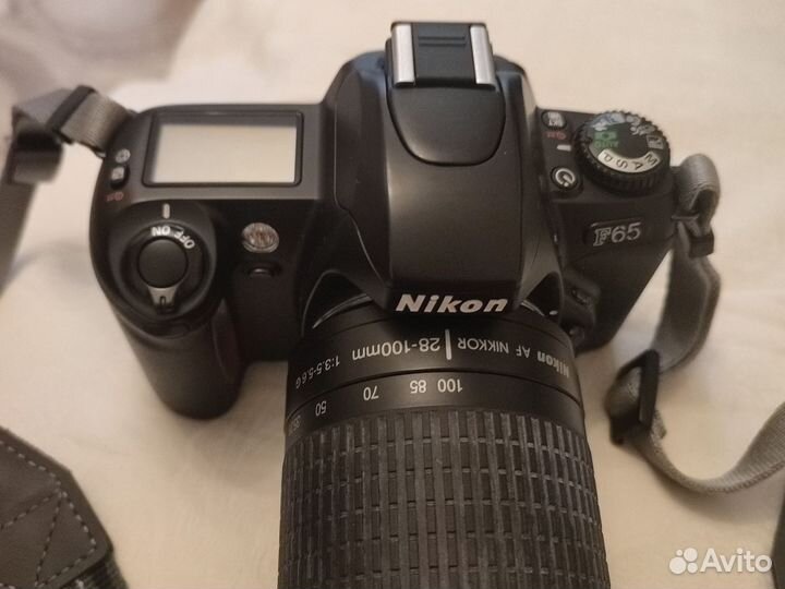 Зеркальный фотоаппарат nikon f 65 с объективом
