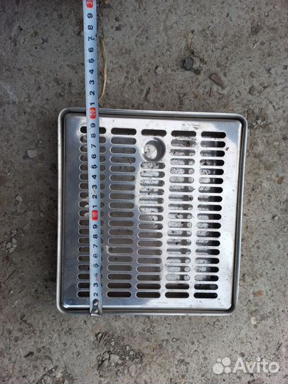 Каплесборник пивной, Медальоны, фитинги