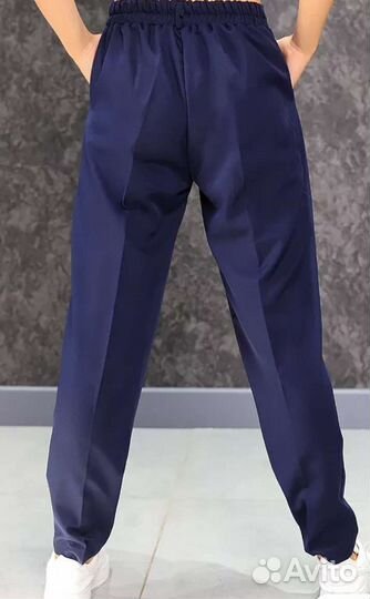 Школьный костюм 128-140 новый