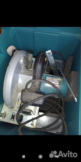 Инструмент для постройки дома и работы