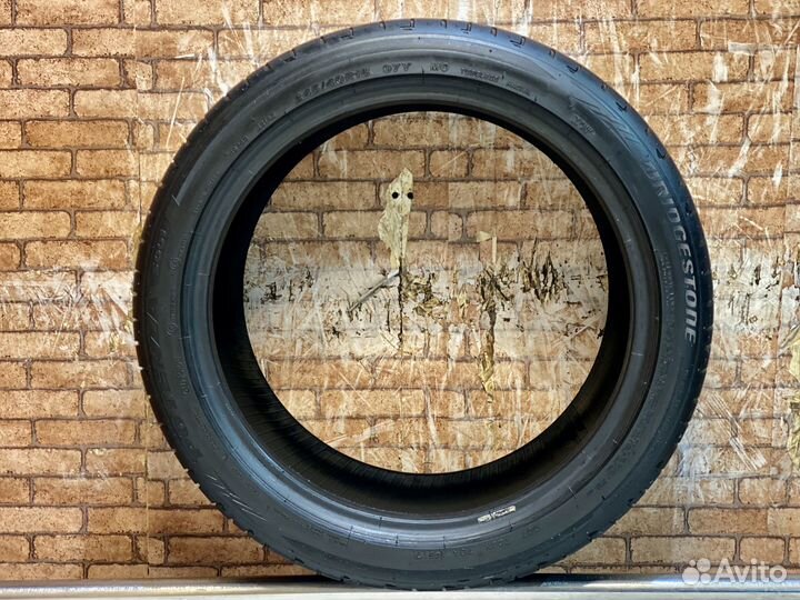 Bridgestone Potenza S001 225/45 R18 и 245/40 R18