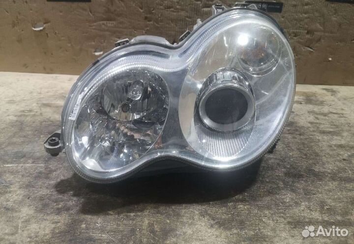 Фары Mercedes-Benz C-Class Station S203