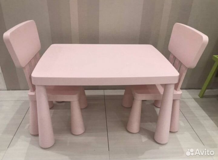 Детский столик и стульчик новый