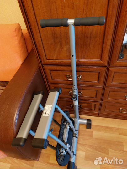 Тренажер для бедер и ягодиц