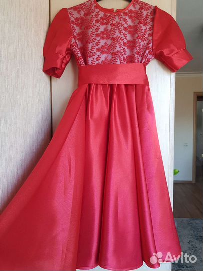Платье нарядное для девочки