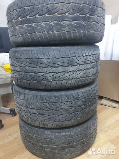 Toyo Proxes S/T 275/45 R20