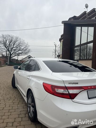 Hyundai Grandeur 3.0 AT, 2012, 198 500 км