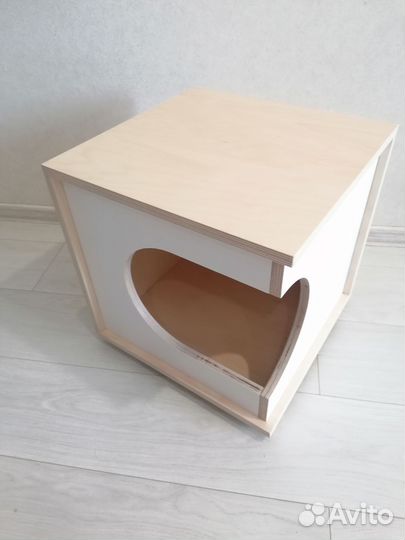 Домик для собак и кошек