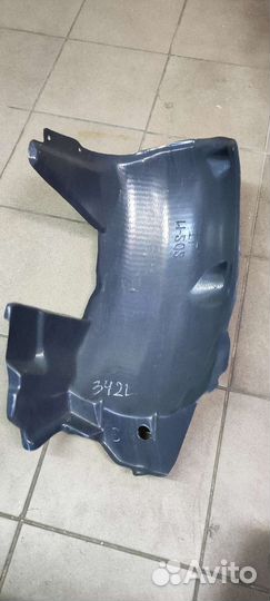 Подкрылок w202 задний левый новый