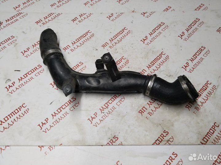 Патрубок интеркулера Volkswagen Tiguan cawa 2010