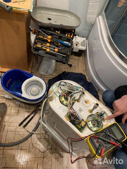 Ремонт стиральных машин/Ремонт холодильников
