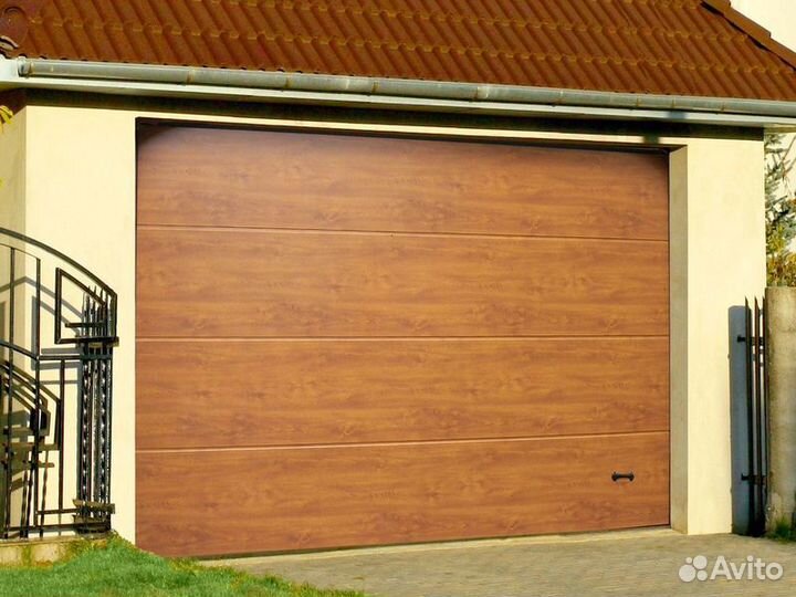 Подъемные секционные ворота для гаража