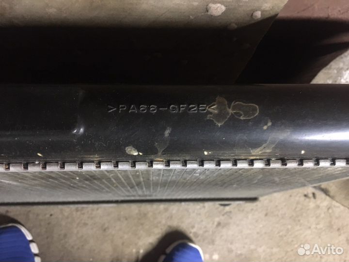 Радиатор охлаждения на toyota highlander 2001-2007