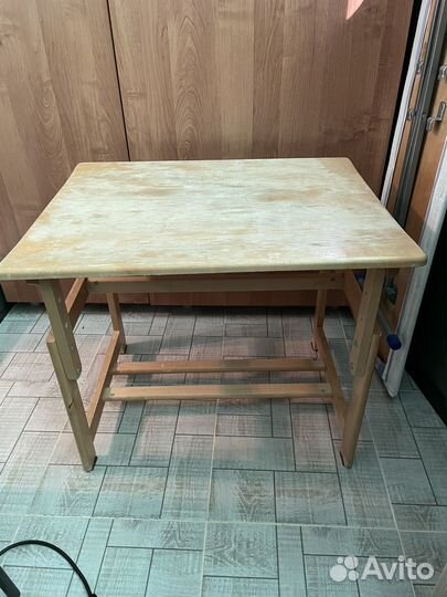 Детский столик