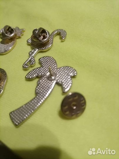 Значок металл