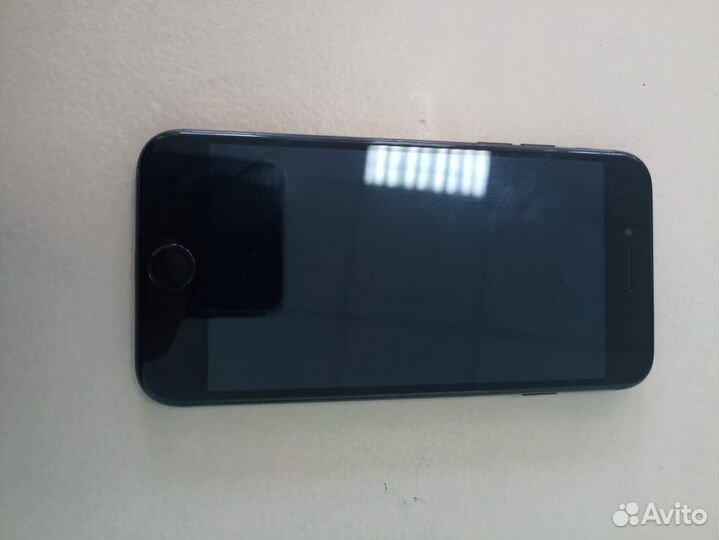 iPhone 7, 32 ГБ