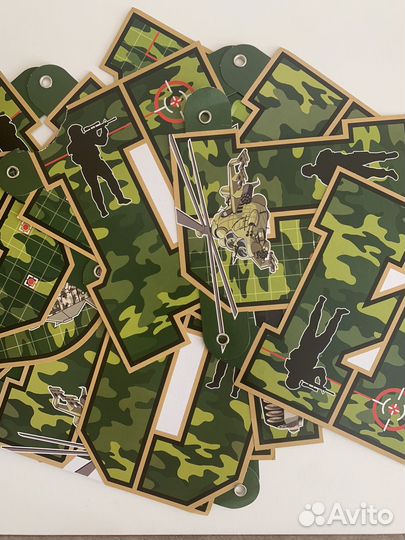 Гирлянда хаги-ваги и военная тематика