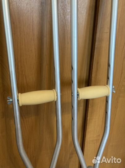 Костыли подмышечные