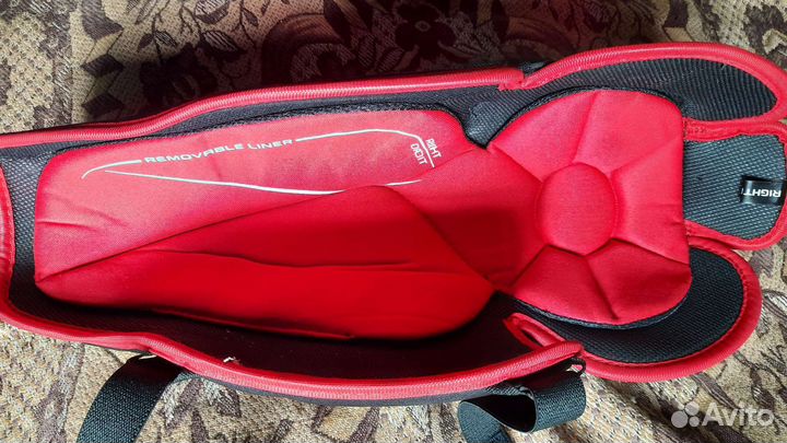 Щитки хоккейные bauer
