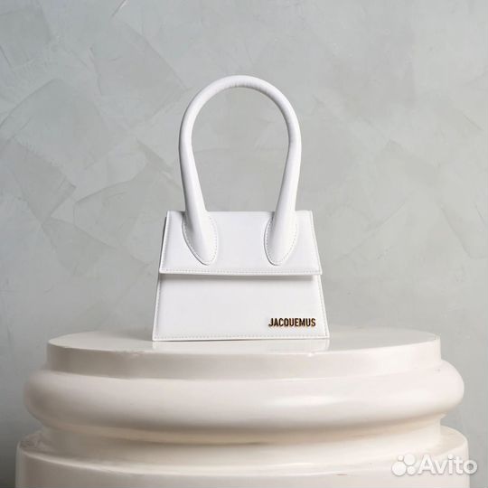 Jacquemus Le Chiquito