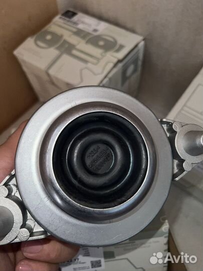 Подушка двигателя Mercedes-Benz w204 w212