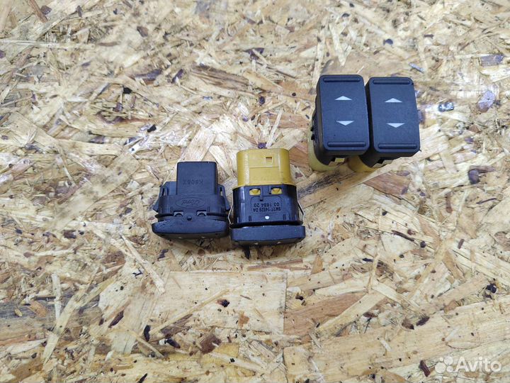 Кнопка стеклоподьемника Ford focus 2 C-max