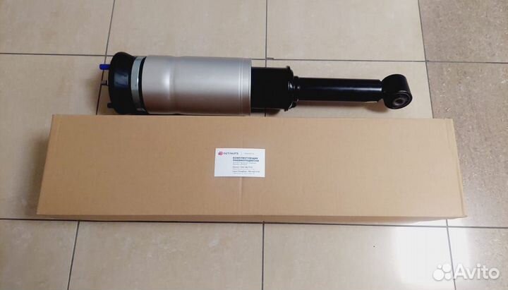 Пневмостойка LR Rover Range D4 L319 без ACE