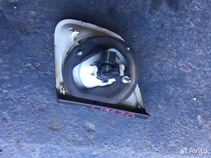 Фонарь задний внутренний левый VW Jetta 2006-2011