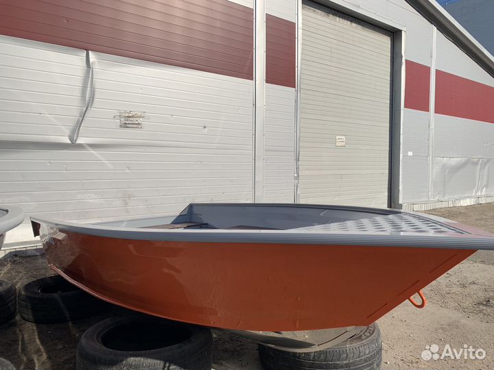 Моторно-гребная лодка bester 390М оранжевая