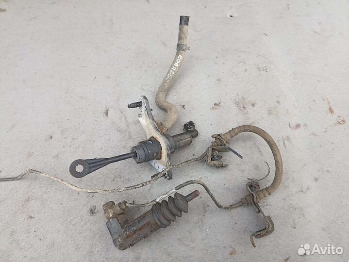 Главный/рабочий цилиндр сцепления Hyundai Solaris1