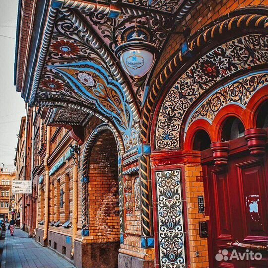 Неформальные дворики Петербурга