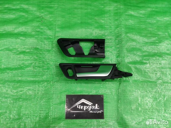 Ручка двери внутренняя прав. перед. Audi Q5